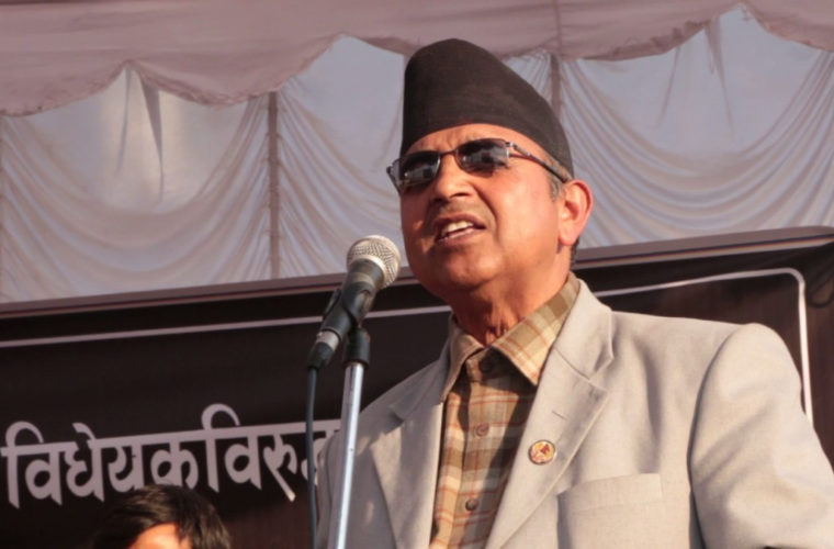 गृहमन्त्री आफूमाथिको आरोप ढाकछोप गर्न लाग्नु आपत्तिजनकः सीपी मैनाली