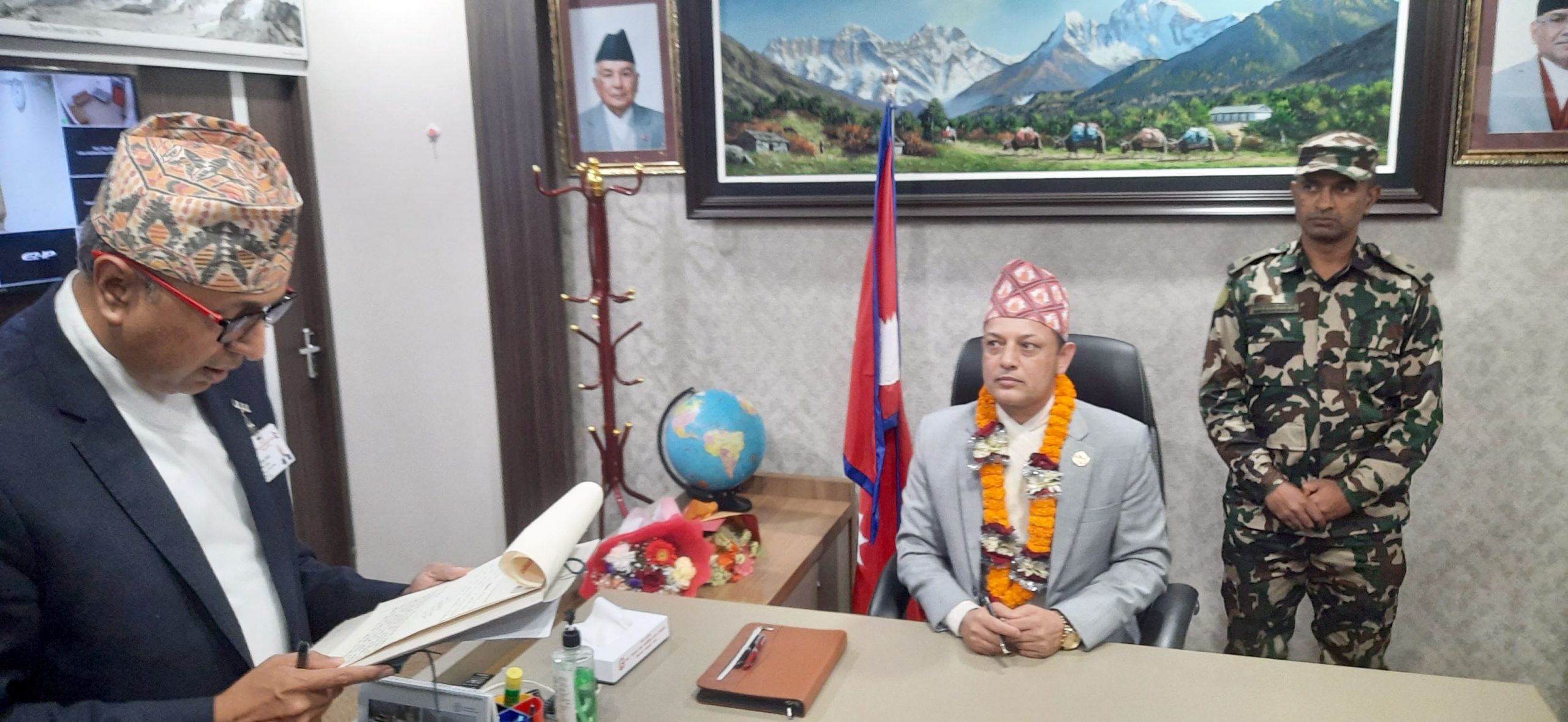 ‘मजदुरको समस्या एकद्वार प्रणालीबाट समाधान गर्नेछु’ – श्रममन्त्री अर्याल