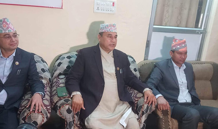 माओवादीद्वारा सुदूरपश्चिम प्रदेश सरकारलाई दिएको समर्थन फिर्ता