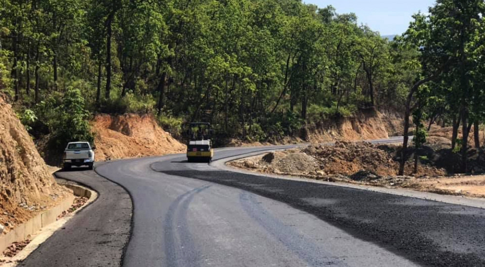 मदन भण्डारी राजमार्गले चुरे फेदीका बासिन्दा लाभान्वित
