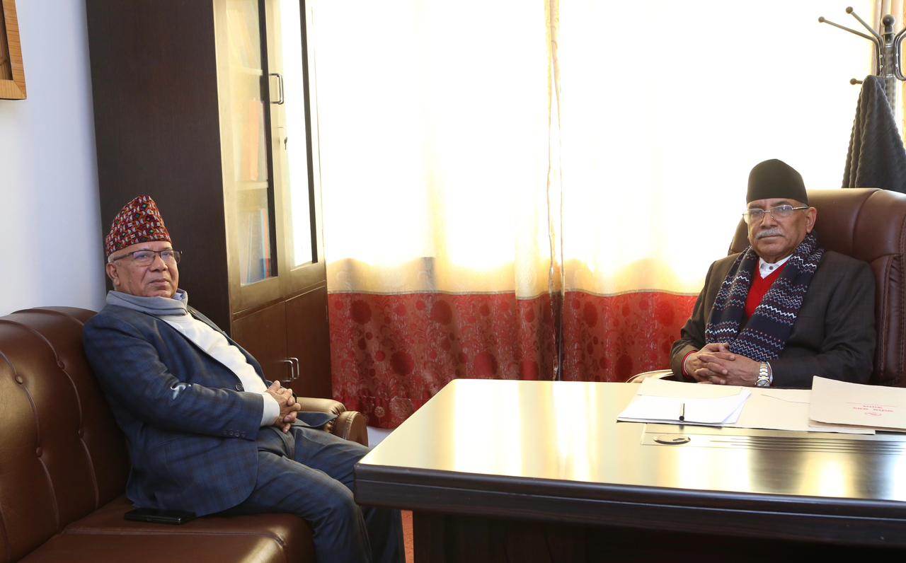 सरकारमा सहभागी हुन प्रधानमन्त्री दाहाल र अध्यक्ष ओलीद्वारा अध्यक्ष नेपाललाई आग्रह