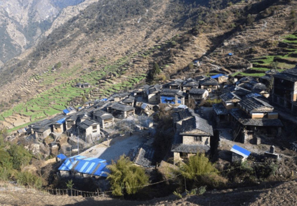 आधुनिक विकास र सुविधाको खोजिमा रित्तिदै ‘कुइनेखानी’ गाउँ