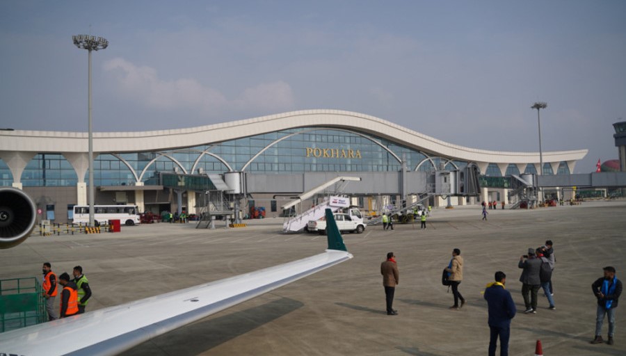 चराका कारण पोखरा बिमानस्थलबाट उडान अवतरण प्रभावित