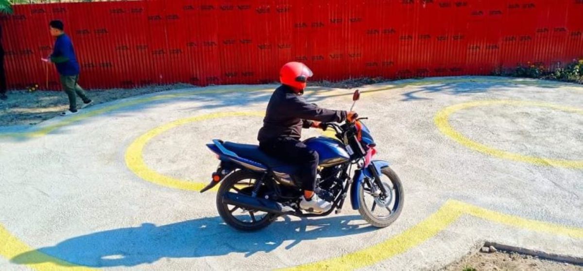 तनहुँमा सवारी चालक अनुमतिपत्रको ‘ट्रायल’ परीक्षा पुनः सञ्चालन हुँदै