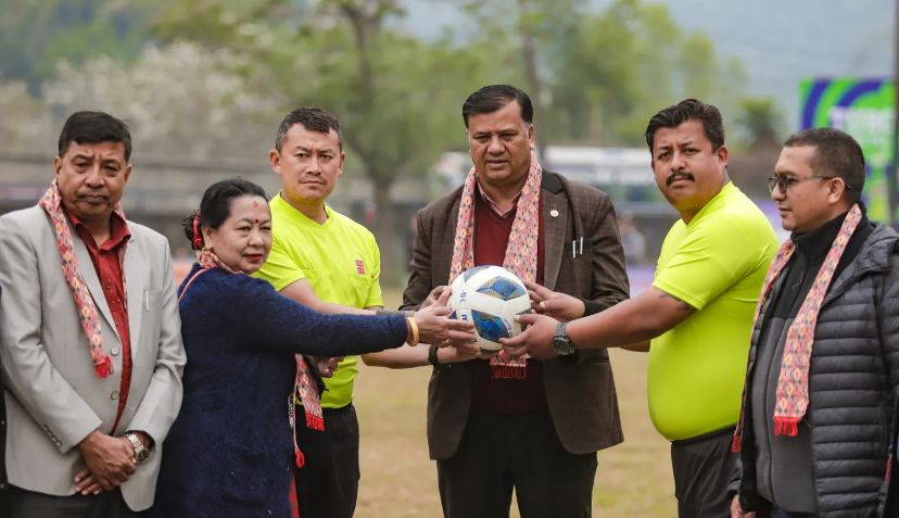 ‘एट ए साइड भेट्रान्स’ फुटबलको उपाधि लेकसाइडलाई
