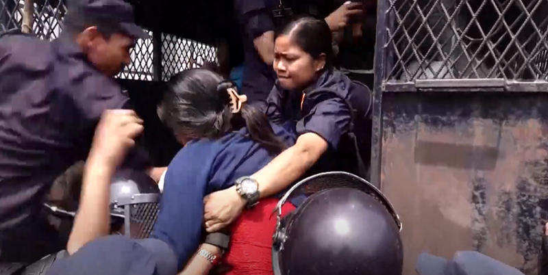 रुसी सेनामा कार्यरत नेपाली परिवारको प्रदर्शन, १२ जना पक्राउ