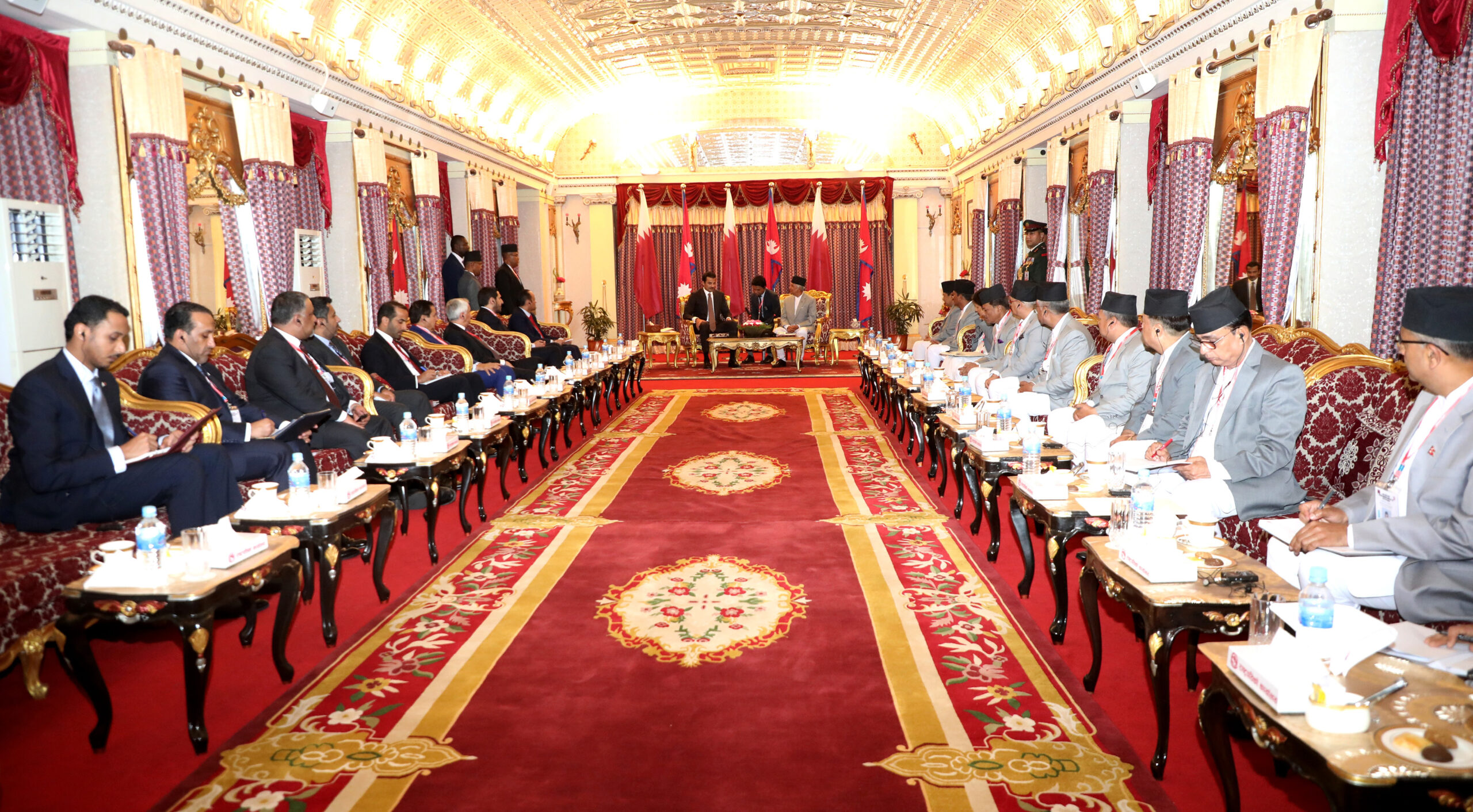 कतारको विकासमा नेपालीहरुको ठूलो योगदान रहेको भन्दै कतारी  अमिरद्वारा प्रशंसा