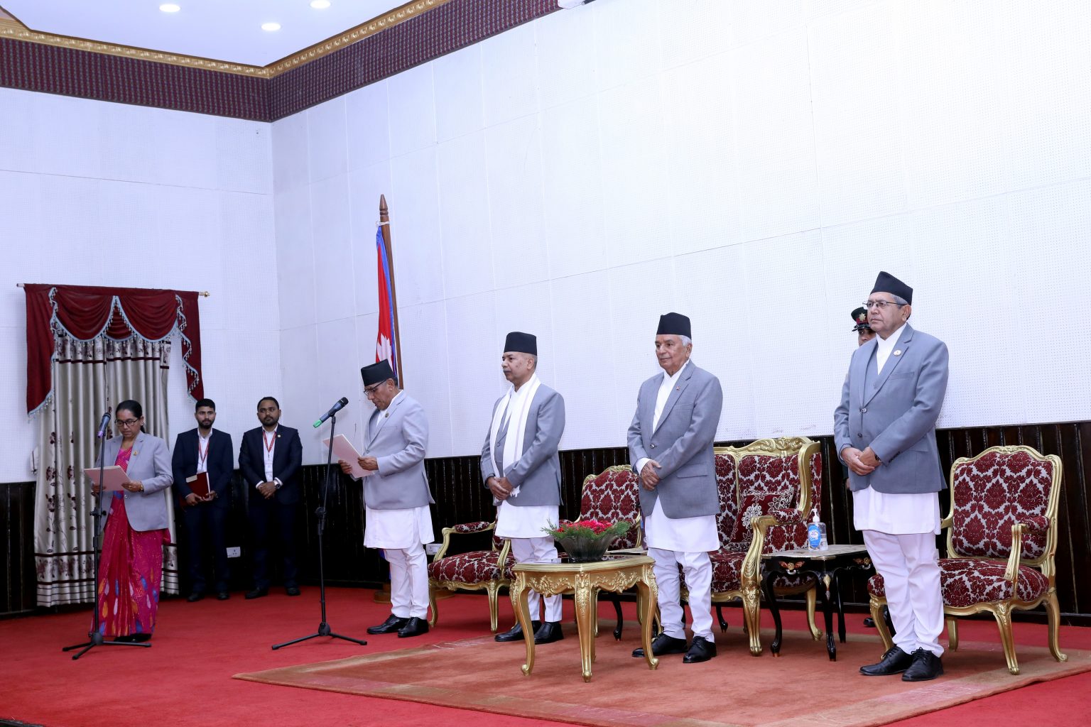 राष्ट्रियसभा उपाध्यक्ष घिमिरेद्वारा शपथ