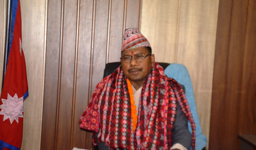 सुदूरपश्चिममा सत्ता गठबन्धनलाई काउन्टर, मुख्यमन्त्रीमा नाउपाका लक्ष्मणकिशोर चौधरीको दाबी पेस