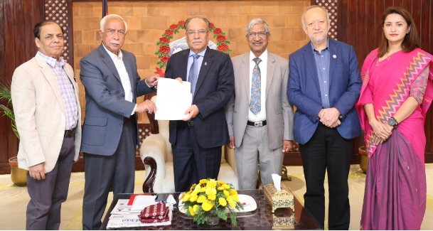 प्राज्ञिकहरूको प्रधानमन्त्री प्रचण्डलाई धन्यवाद : ‘मेरिटोक्रेसी लागू गर्नुभयो, खुसी छौँ’