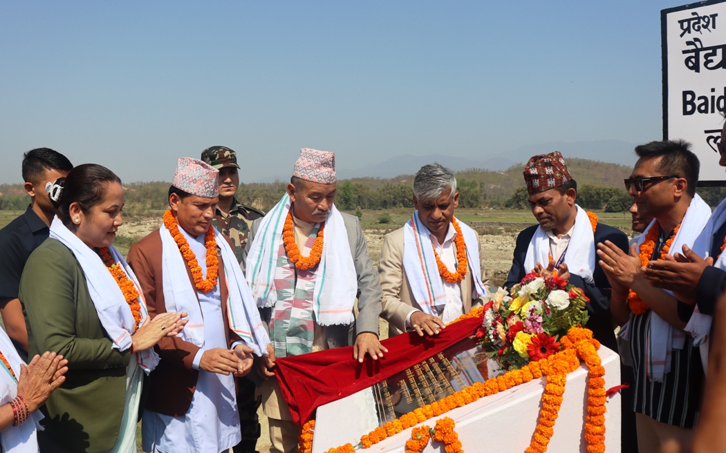 वैद्यनाथ खोलाको पुल उद्घाटन गर्दै मुख्यमन्त्रीले भने – यो आँगनको सरकार हो