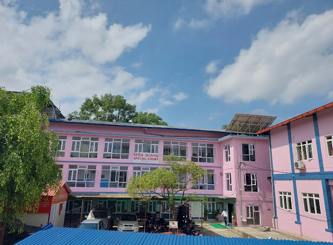 एमाले प्रदेशसभा सदस्य ठाकुरसहित १७ जनाविरुद्ध भ्रष्टाचार मुद्दा