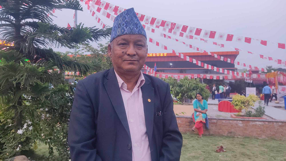 एमाले नवलपरासी पूर्वको अध्यक्षमा श्रेष्ठ