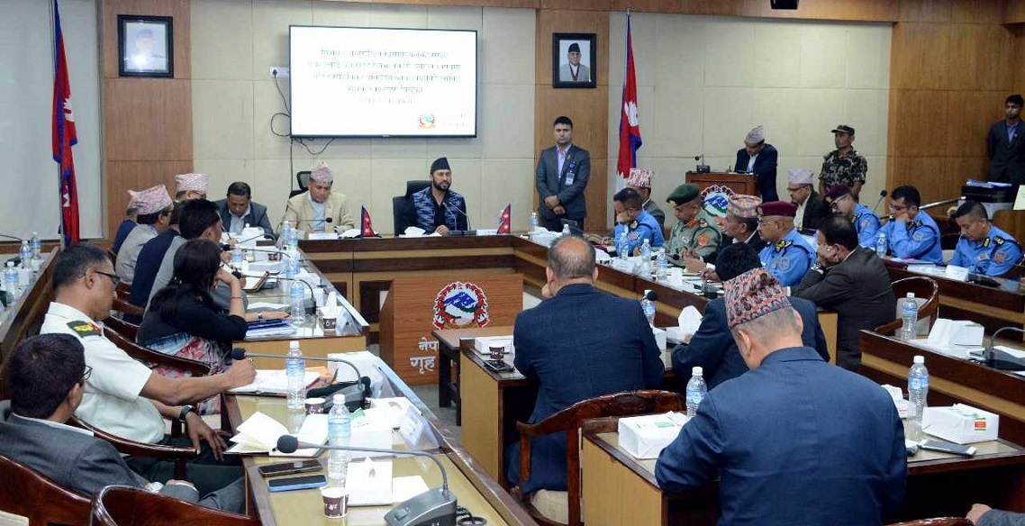 त्रिभुवन विमानस्थलमा भीआइपीले आफ्नो मर्यादा ख्याल नगर्दा सुरक्षा चुनौती बढ्योः गृहमन्त्री