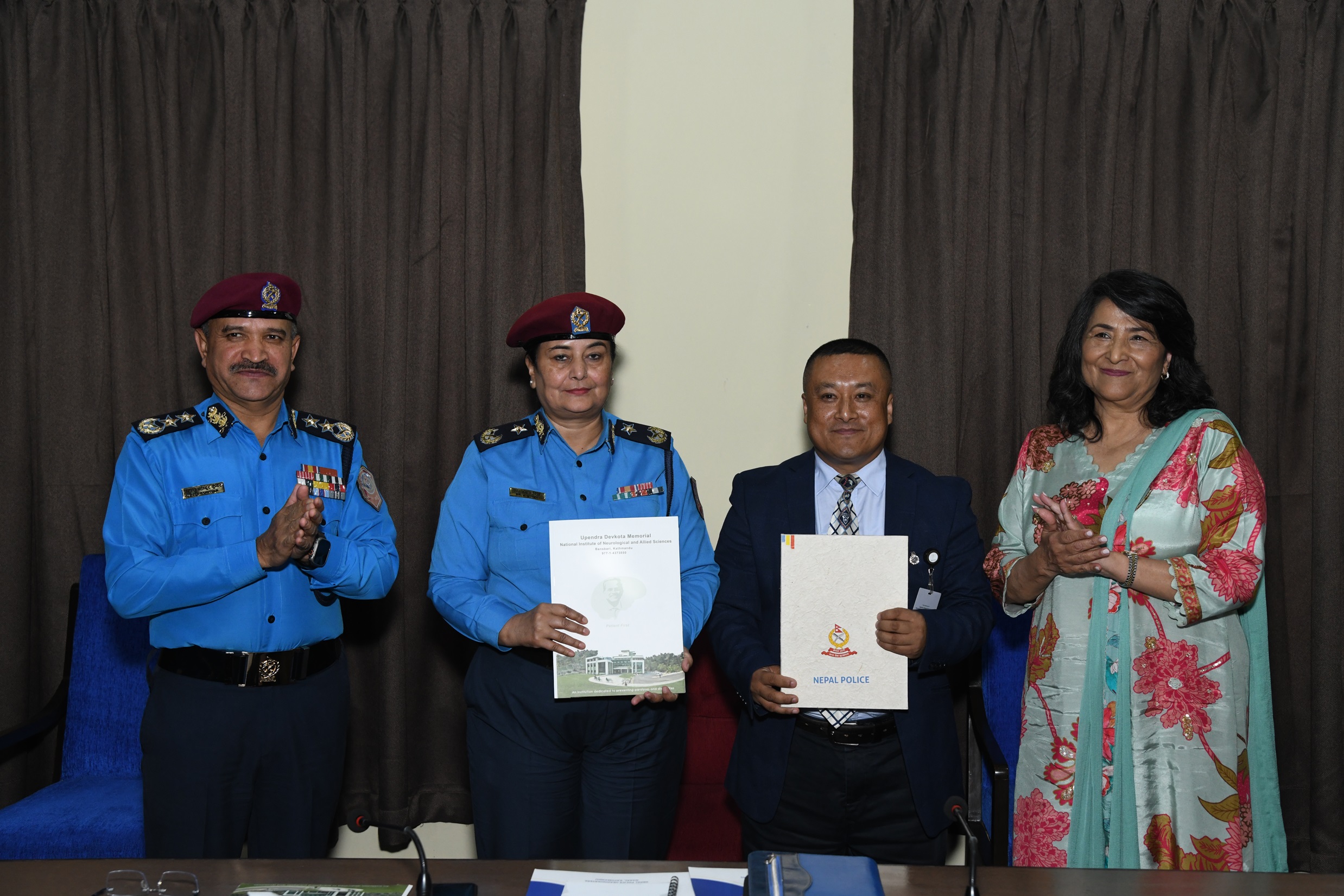 नेपाल प्रहरी अस्पताल र उपेन्द्र देवकोटा मेमोरियल न्यूरो अस्पतालबीच समझदारीपत्रमा हस्ताक्षर