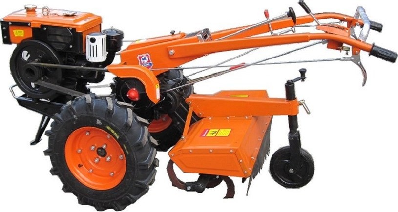 कृषि यान्त्रिकीकरणः किसानलाई अनुदानमा हाते ट्र्याक्टर