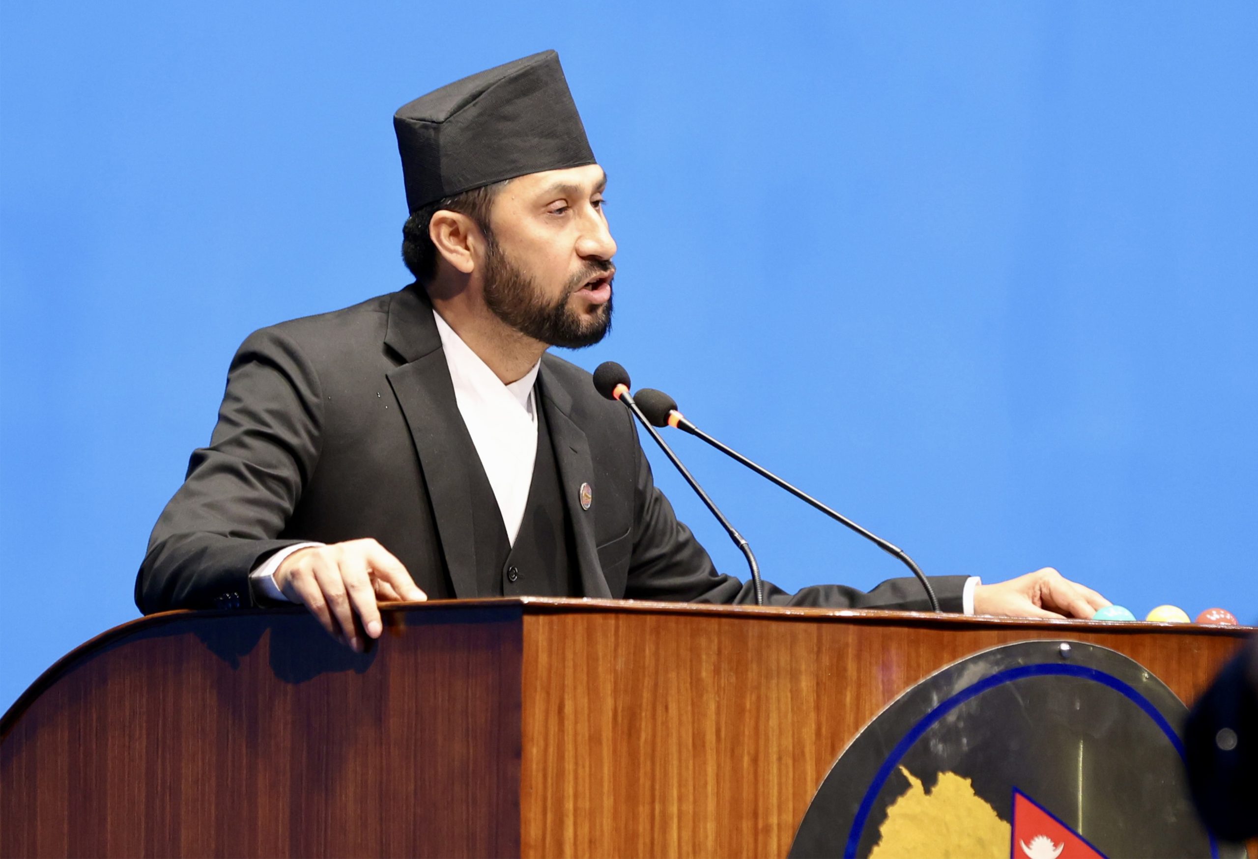 सहमतिका साथ अघि बढ्न उपप्रधानमन्त्री लामिछानेको आह्वान