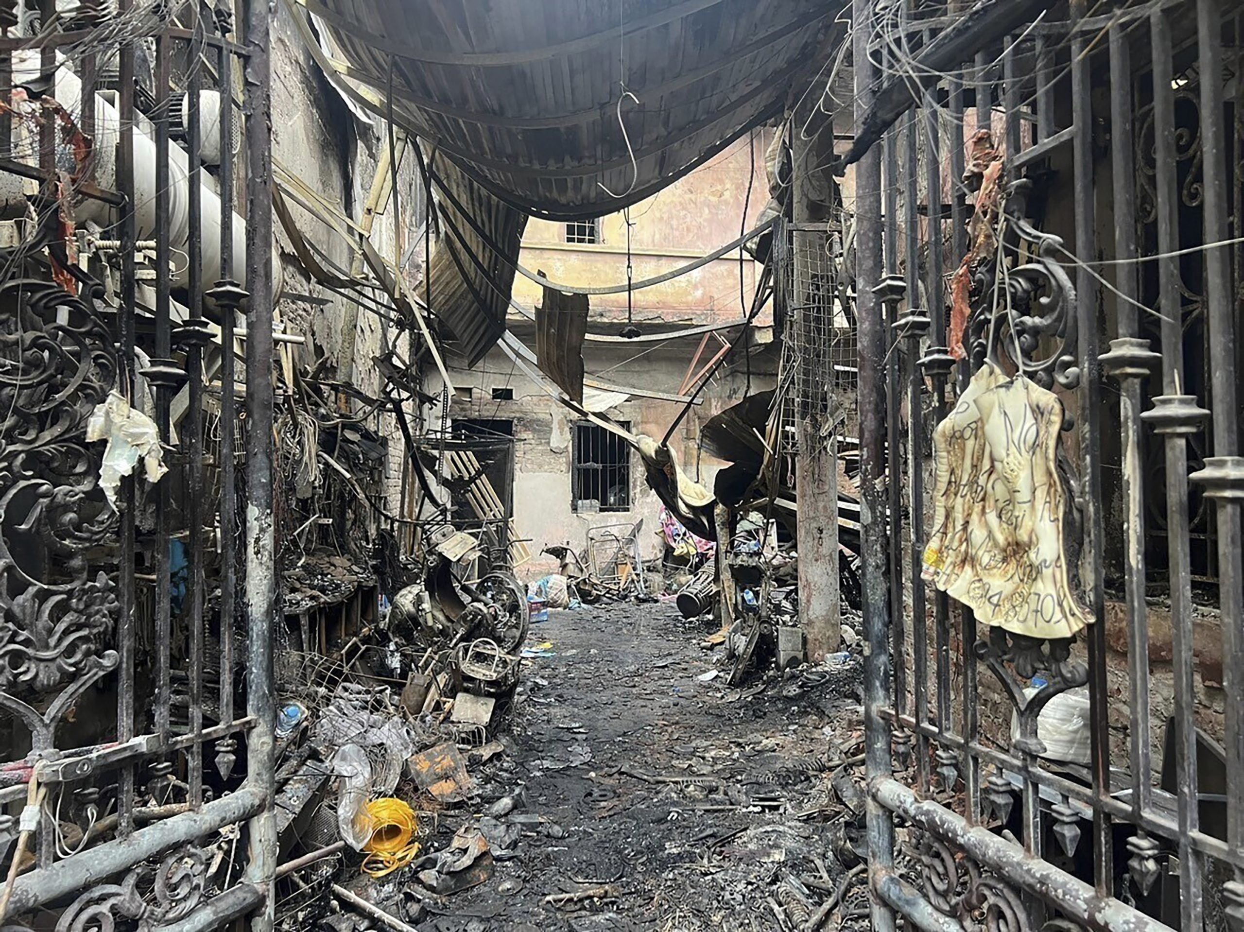 भियतनाममा अपार्टमेन्टमा आगलागी हुँदा १४ को मृत्यु, ६ घाइते