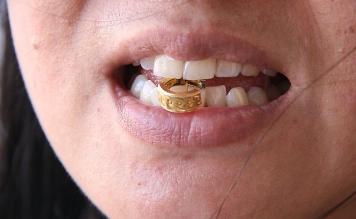 पाँचथरमा चोरी गर्न गएका एक व्यक्तिले एक तोला सुन निलेपछि…