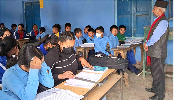 खोटाङका सामुदायिक विद्यालयमा जीवनोपयोगी शिक्षा अभियान