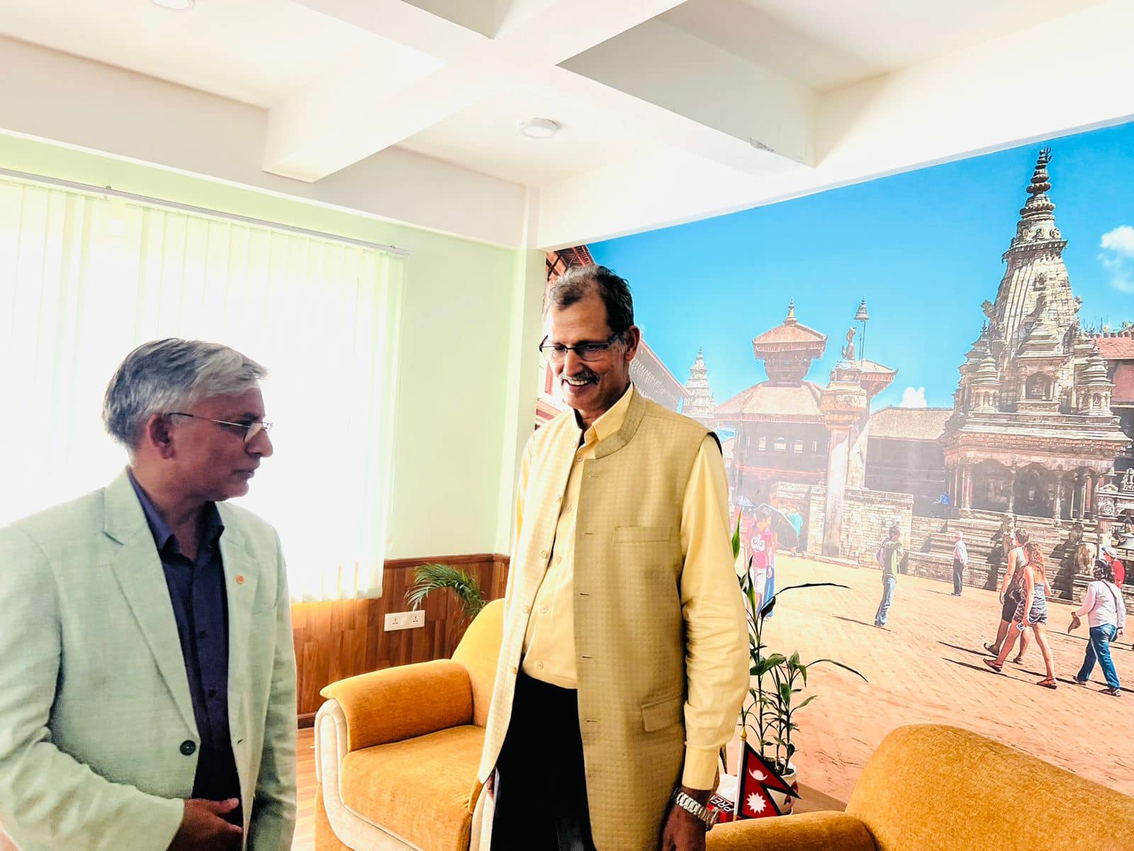 एकाएक अग्नि सापकोटा किन गए एमाले केन्द्रीय कार्यालयको अवलोकनमा ?