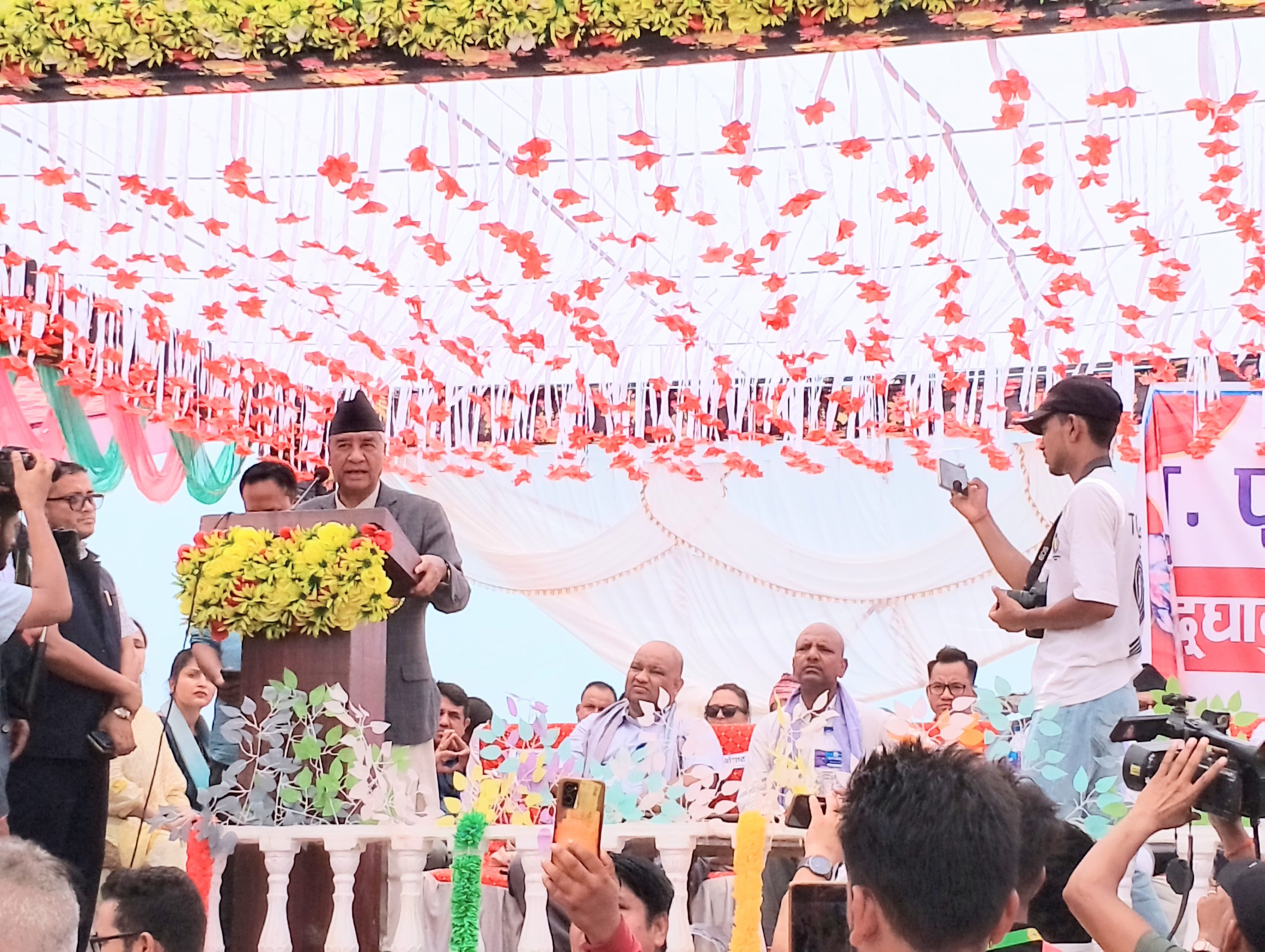 नेता कार्यकर्तालाई कांग्रेसलाई कसैले पनि हराउन नसक्ने गरी जनस्तरमा काम गर्न देउवाको निर्देशन