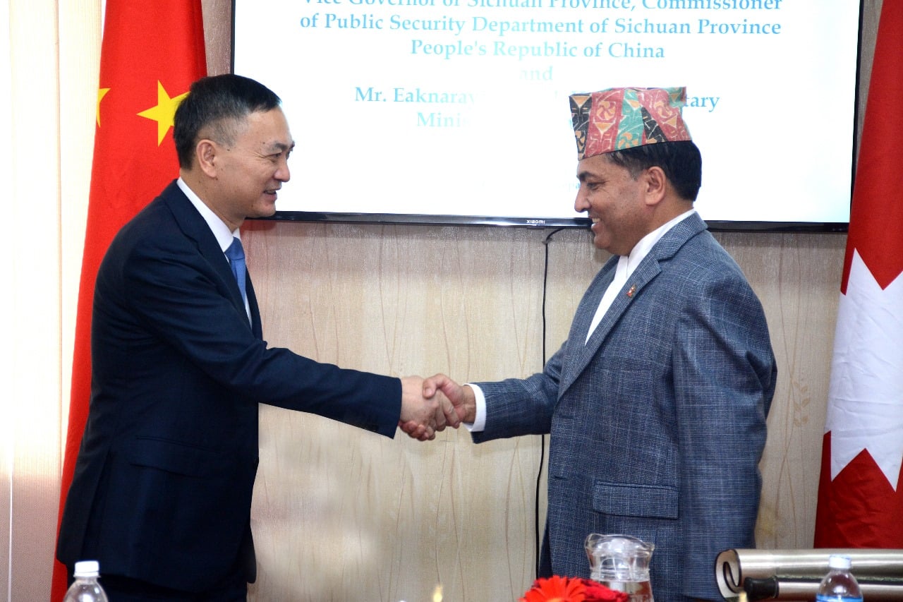 गृहसचिव अर्याल र सिचुवान प्रान्तका भ्वाइस गभर्नर हान्बिङबीच भेट