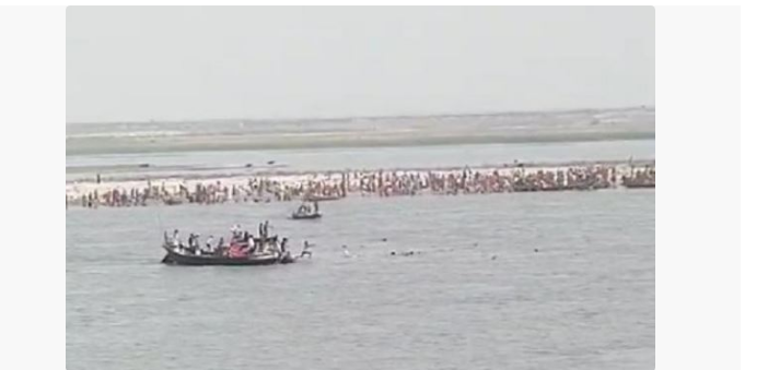 गङ्गा नदीमा १७ श्रद्धालु बोकेको डुङ्गा पल्टिँदा ६ जना बेपत्ता