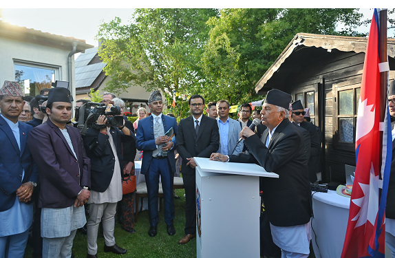 राष्ट्रपतिको सम्मानमा वर्लिनमा स्वागत समारोह