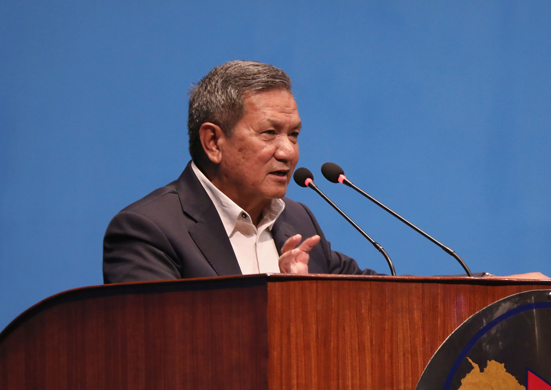 सेना र प्रहरीलाई राजनीतिबाट मुक्त गर्नुपर्छः सांसद गुरुङ