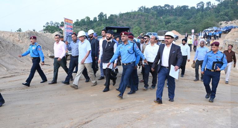 भारत सरकारको अनुदानमा निर्माणाधीन प्रहरी प्रशिक्षण प्रतिष्ठान’ को गृहमन्त्रीद्वाराअनुगमन