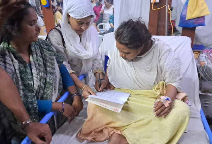 सरकारसँग सहमतिपछि घर फर्कियो रुवी खान नेतृत्वको टोली