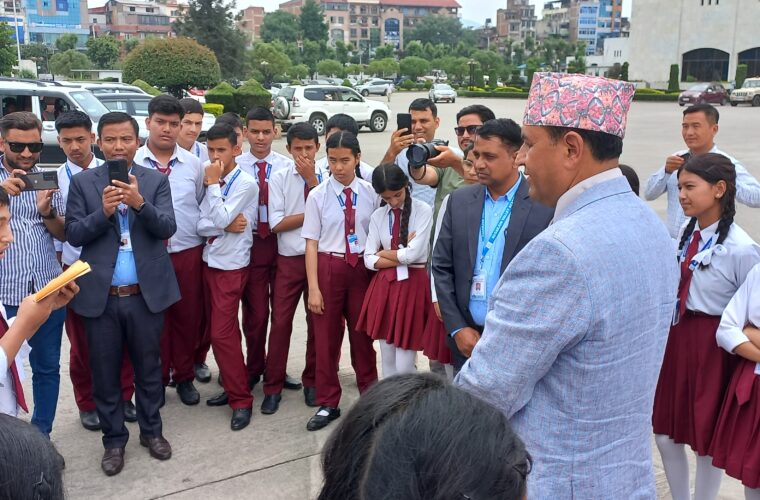 जब विद्यार्थी संसदीय अभ्यास बुझ्न दर्शक–दीर्घामा पुगे…