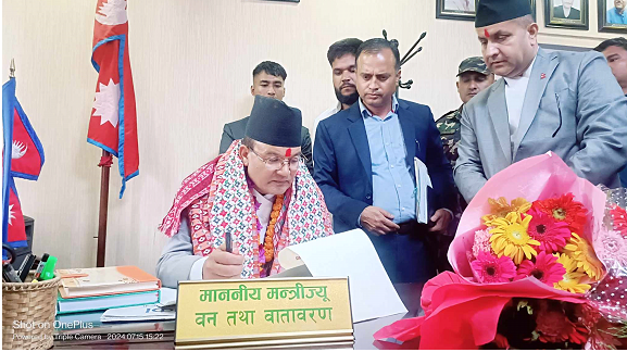 वनलाई जनताको समृद्धिसँग जोड्नेगरी काम गर्नेछौँः नवनियुक्त मन्त्री शाही