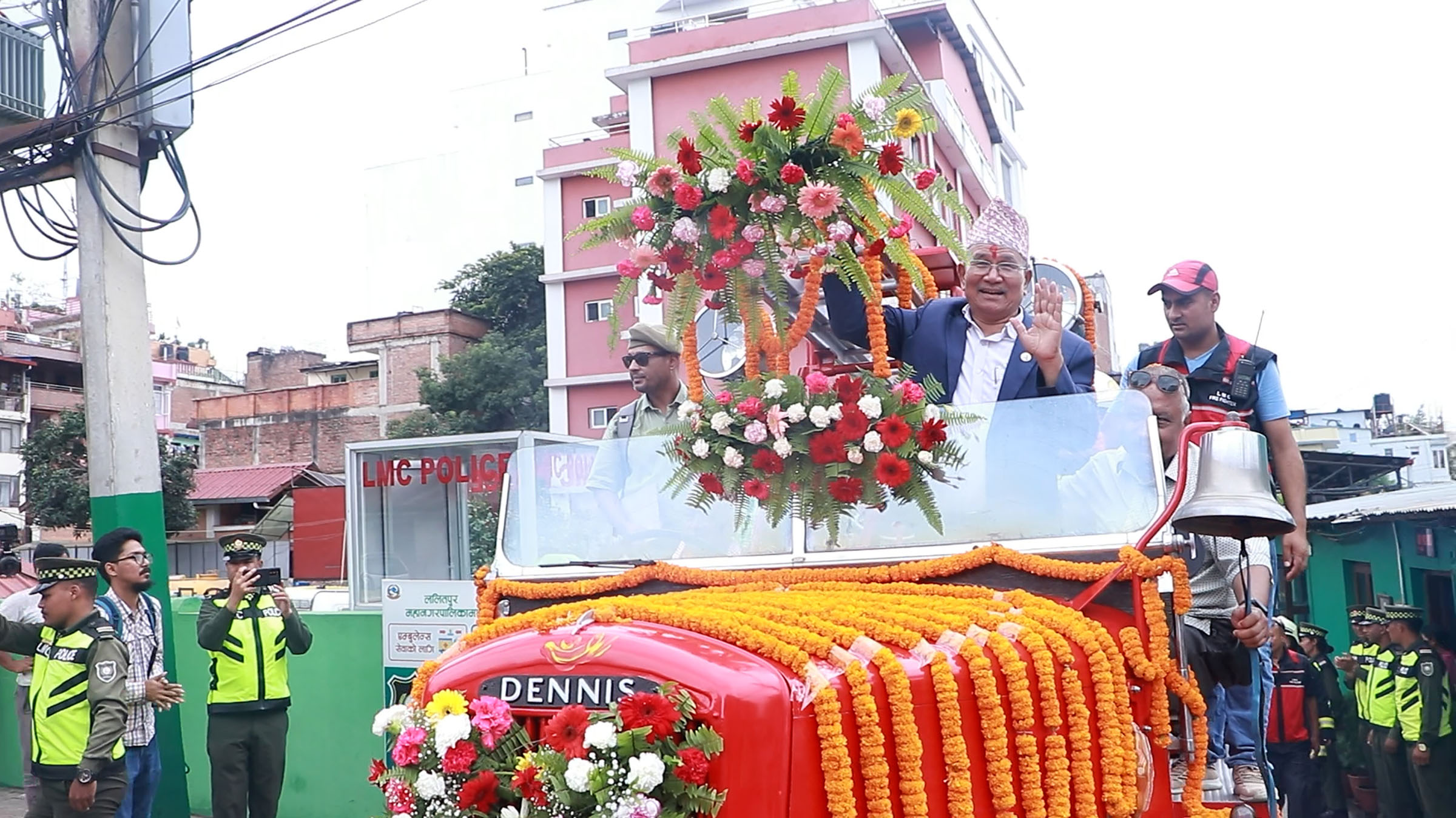 ललितपुर महानगरले पुरानो डेनिस दमकल मर्मतपछि सञ्चालनमा ल्यायो