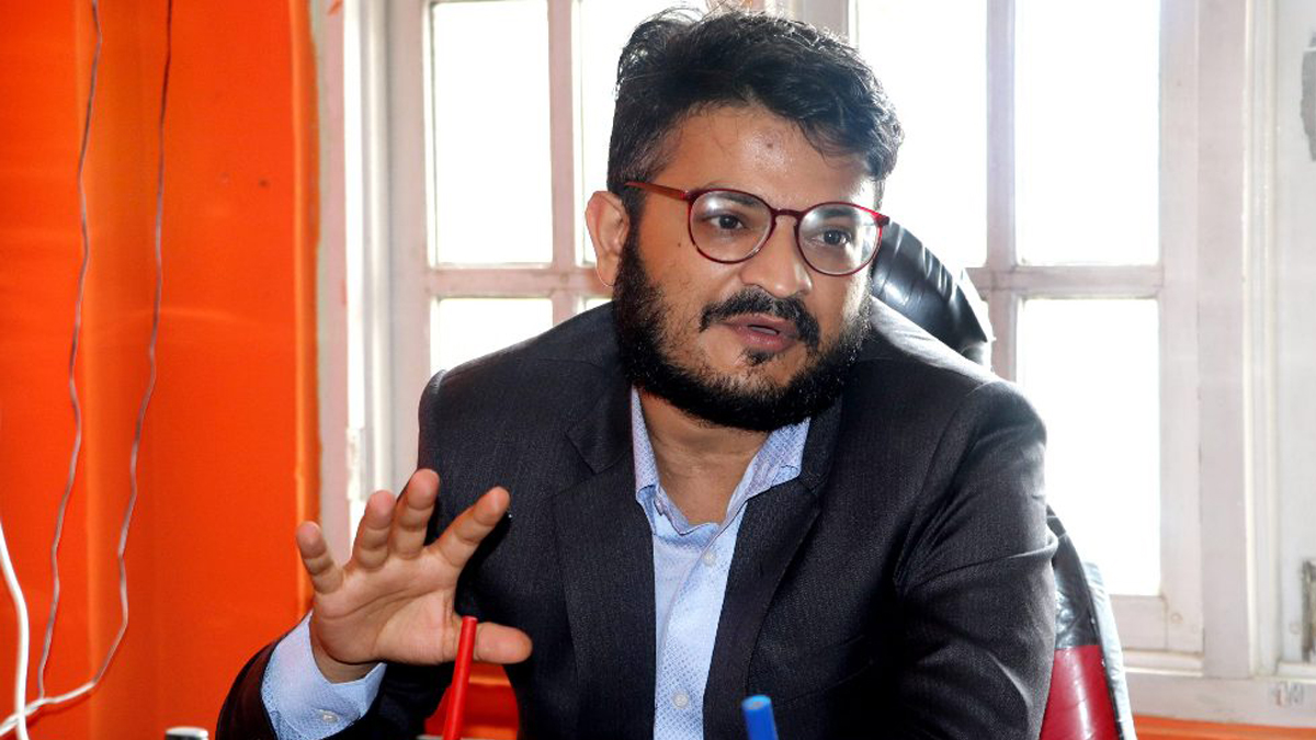 मुकुल ढकालको रिटमा सर्वोच्चले असार १७ गते दुवै पक्षसँग छलफल गर्ने