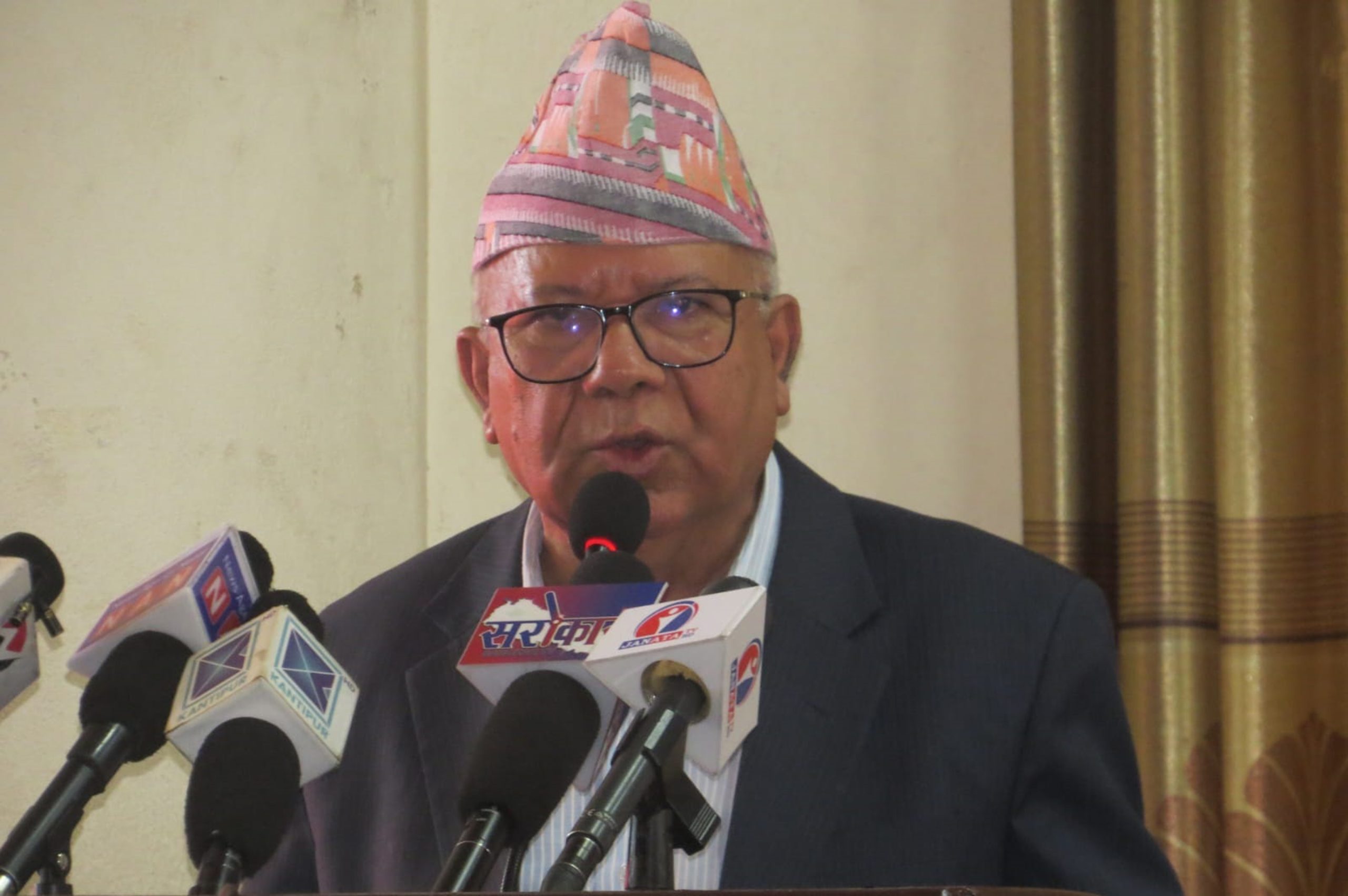 नेपालीपनको समाजवादको कार्यान्वयन गर्नुपर्छ : अध्यक्ष नेपाल