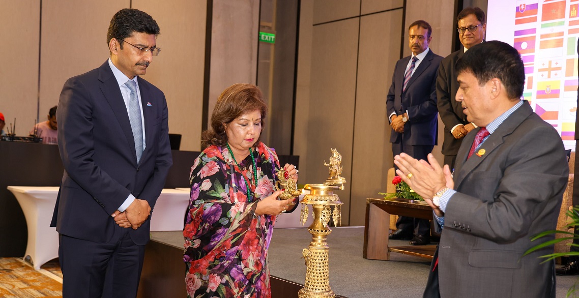 नेपालमा विश्वको प्रविधि र समृद्धि भित्र्याउने काममा लाग्न परराष्ट्रमन्त्रीको आग्रह