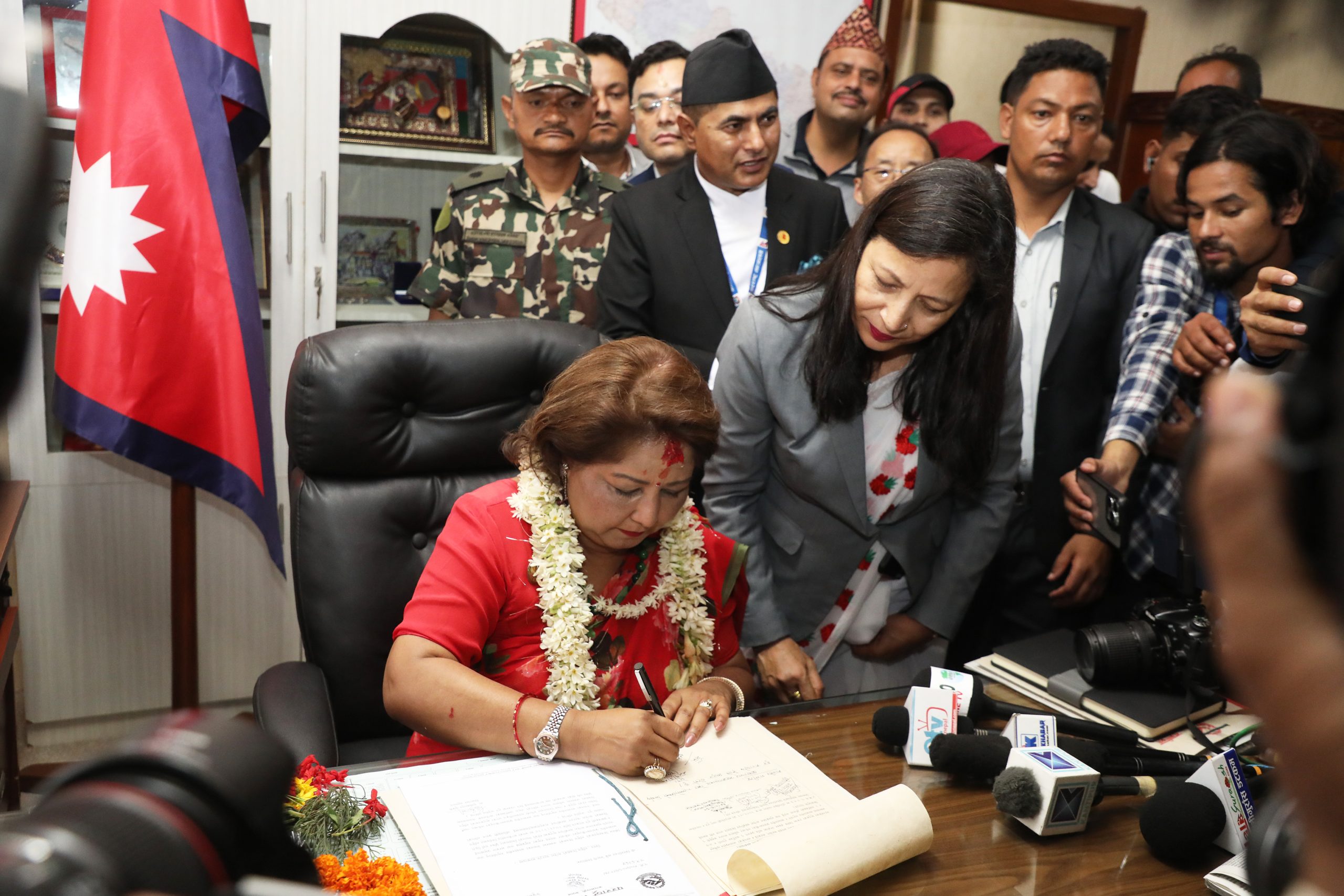 परराष्ट्रमन्त्रीलाई भारतीय, पाकिस्तानी समकक्षीद्वारा बधाई