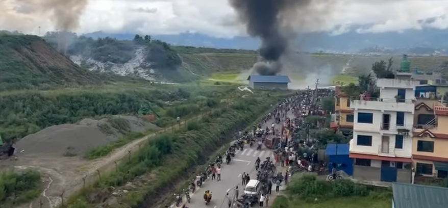 सौर्य एयर दुर्घटनापछि त्रिभुवन विमानस्थलमा उडान प्रभावित, ठूलो मानवीय क्षतिको आशंका
