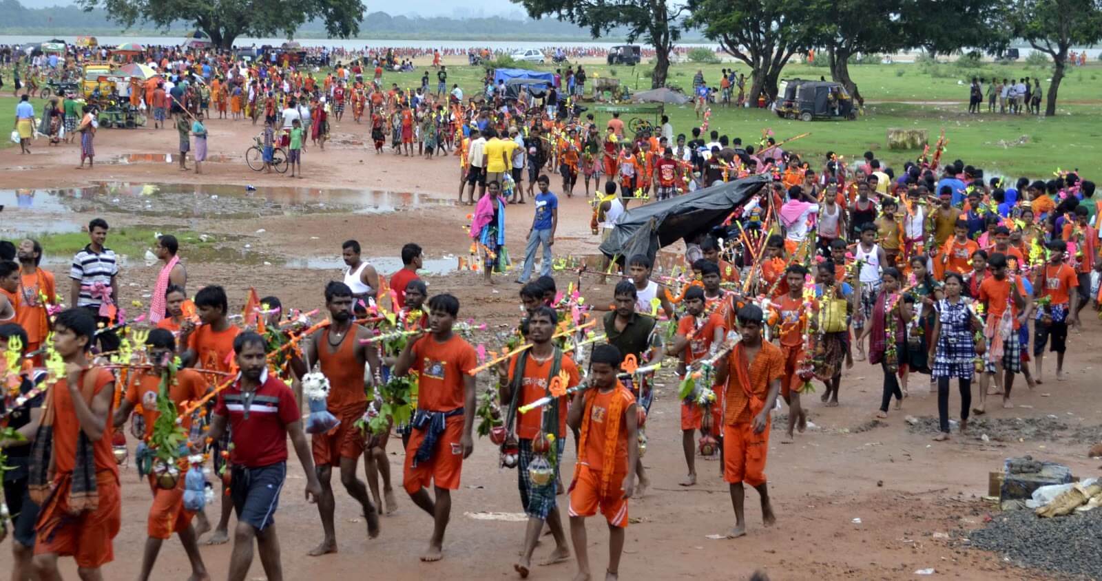 प्रसिद्ध तीर्थस्थल देवघाटधाममा आजदेखि बोलबम मेला सुरु