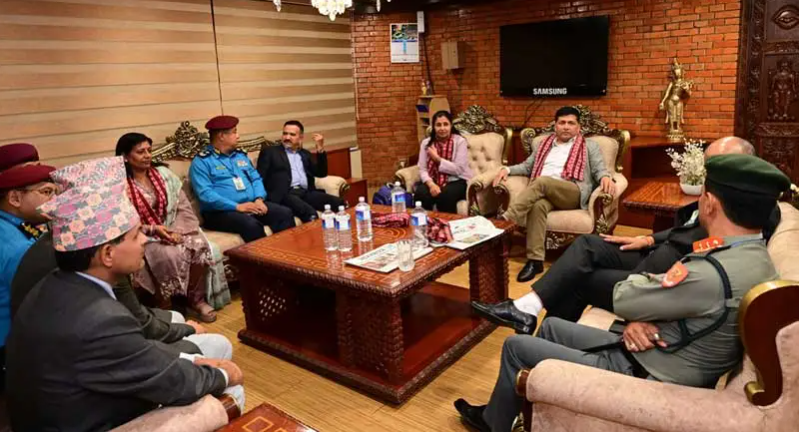 गृहसचिव अर्याल स्वदेश फिर्ता – नेपाली सुरक्षाकर्मीले भोग्नुपरेका समस्यालगायत बारेमा छलफल भयो