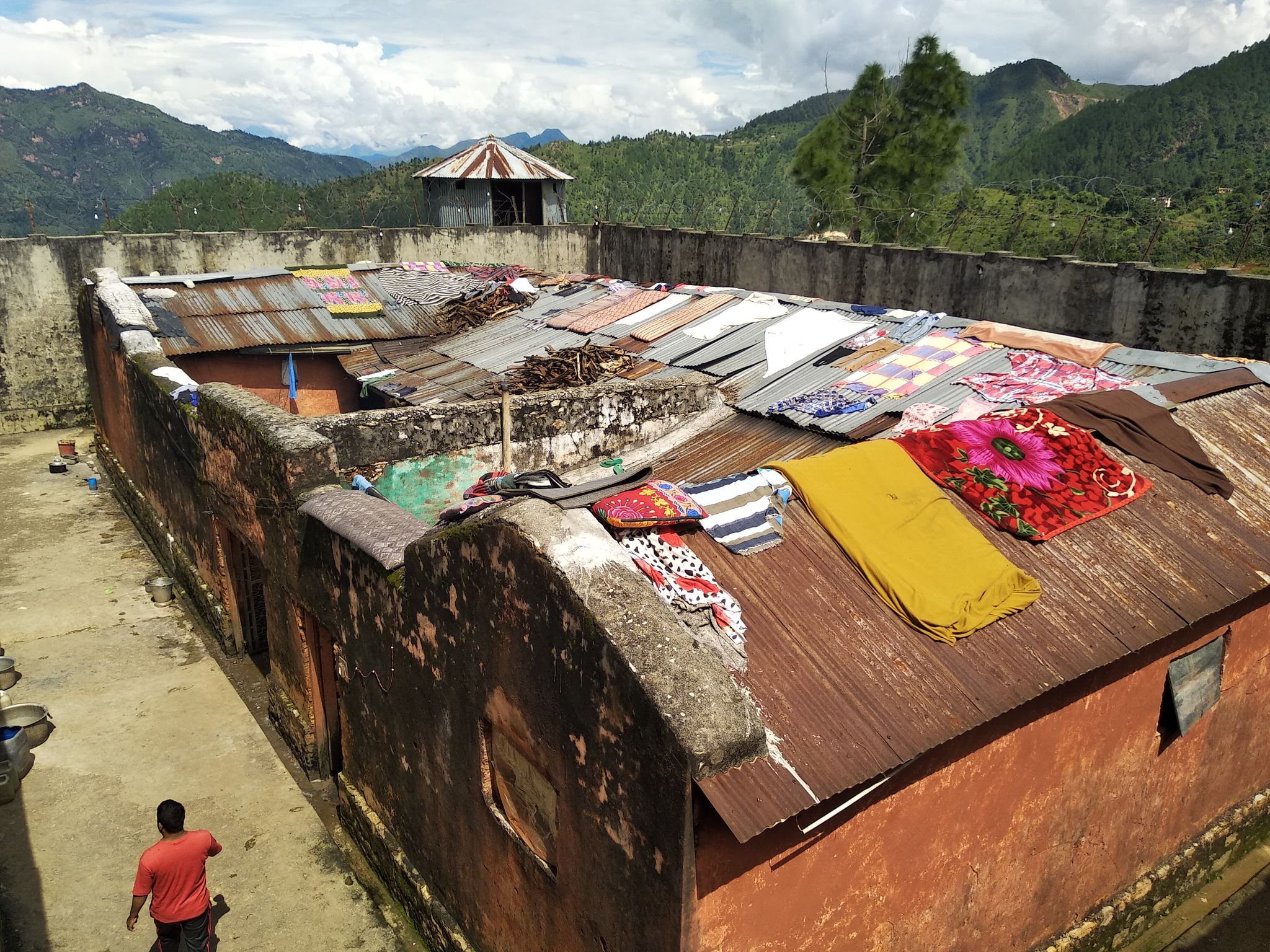 जीर्ण कारागारमा क्षमताभन्दा दोब्बर कैदीबन्दी