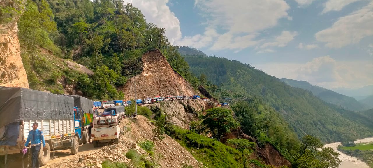 कर्णाली राजमार्ग पुनः अवरुद्ध