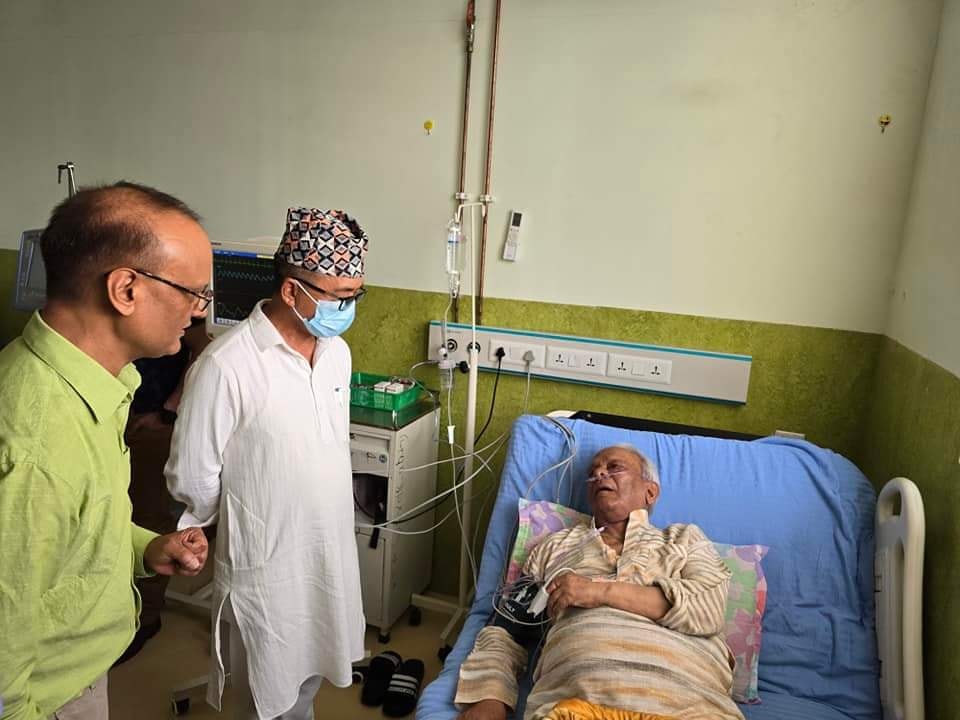 पूर्वप्रधानमन्त्री चन्द अस्पताल भर्ना