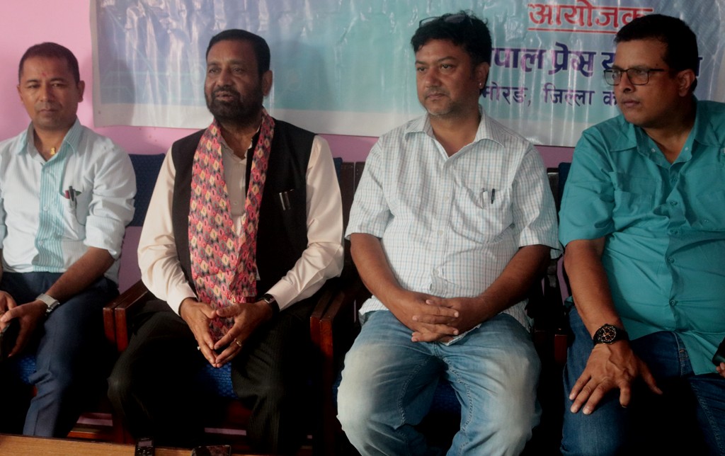 गणतन्त्रलाई बलियो बनाउन एमालेसँग सहकार्य गरेका हौँः नेता निधि