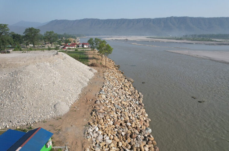 भुक्तानी रोकिँदा नारायणी तटबन्ध निर्माणमा समस्या