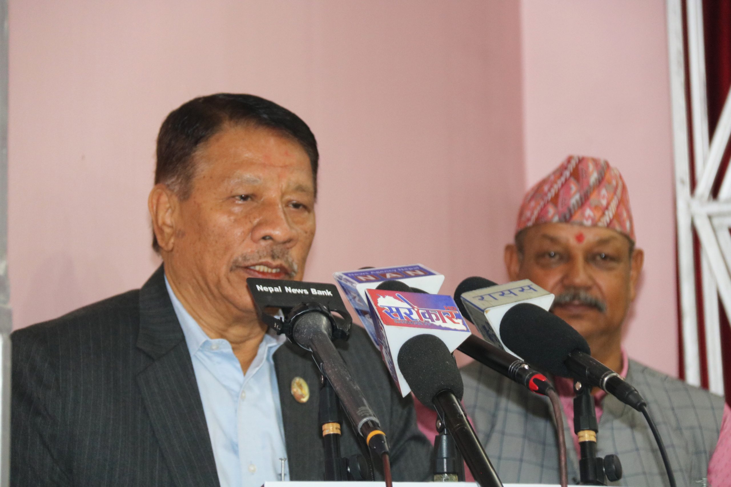 दुई दलीय संयन्त्रबाट सरकार सञ्चालन गर्न सहज हुनेछ : उपप्रधानमन्त्री सिंह