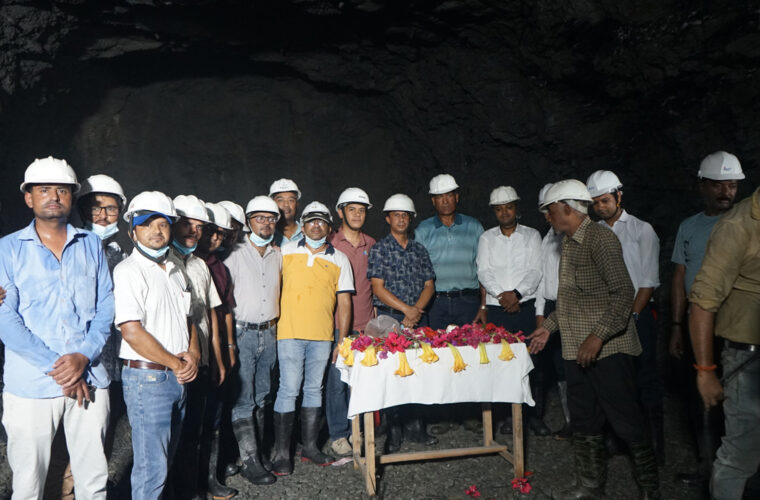 ४० मेगावाट क्षमताको राहुघाट जलविद्युत् आयोजनाको मुख्य सुरुङको ‘ब्रेक थ्रु’