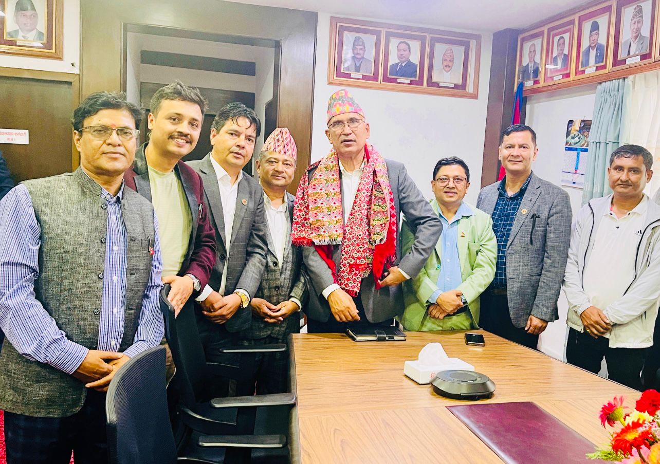 ‘नवीकरणीय ऊर्जाका स्रोतको प्रवर्द्धन गर्न सरकार प्रतिबद्ध छ’ : अर्थमन्त्री पौडेल